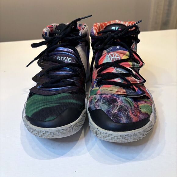 Nike Kybrid S2 What The Kyrie Pineapple House Spongebob CQ9323-900 Size‎ 8.5